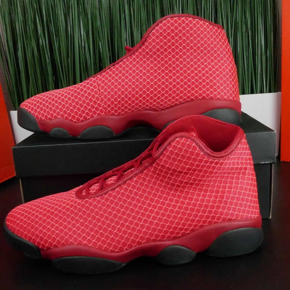 New Nike Air Jordan Horizon Red/Black Size 12